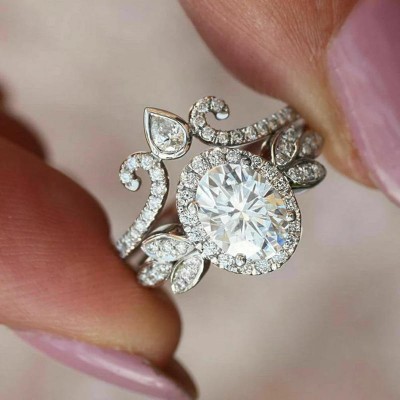 Oval Cut White Sapphire 925 Sterling Silver Crown Halo Birdal Sets