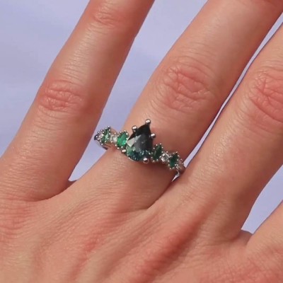 Vintage Pear Cut Emerald 925 Sterling Silver Engagement Ring