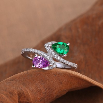 Pear Cut Amethyst and Emerald 925 Sterling Silver Toi et Moi Ring 