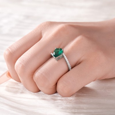 Pear Cut Emerald 925 Sterling Silver Swirl Engagement Ring