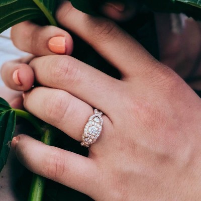 Rose Gold Round Cut White Sapphire 925 Sterling Silver Three-Stone Engagement Ring