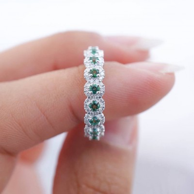 Round Cut Emerald 925 Sterling Silver Women's Wedding Band