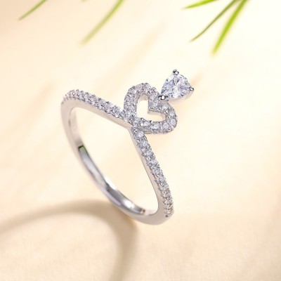 Pear Cut White Sapphire 925 Sterling Silver Heart Women's Band