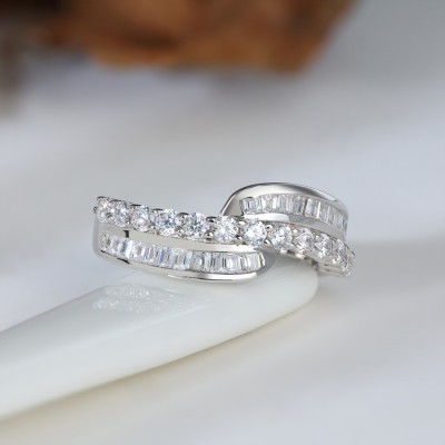 Round Cut White Sapphire 925 Sterling Silver Cross Wedding Band