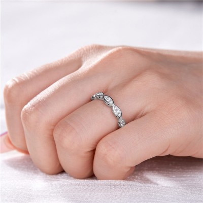 Round Cut White Sapphire 925 Sterling Silver Twisted Women's Wedding Band