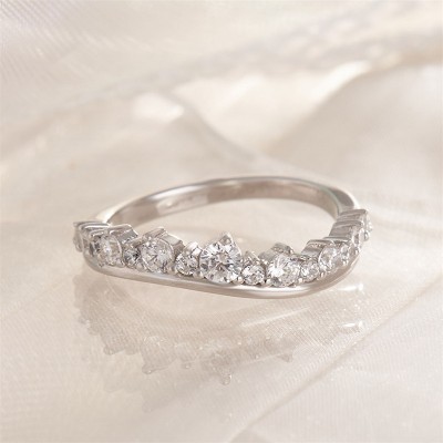 Round Cut White Sapphire 925 Sterling Silver Curved Women's Band