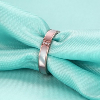 Titanium Round Cut White Sapphire Rose Gold Promise Rings For Her