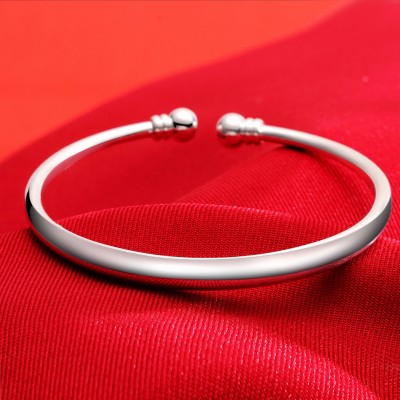 Simple and Nice Silver Titanium Bangles